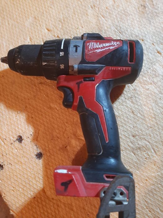 Milwaukee filetant percuti brushles