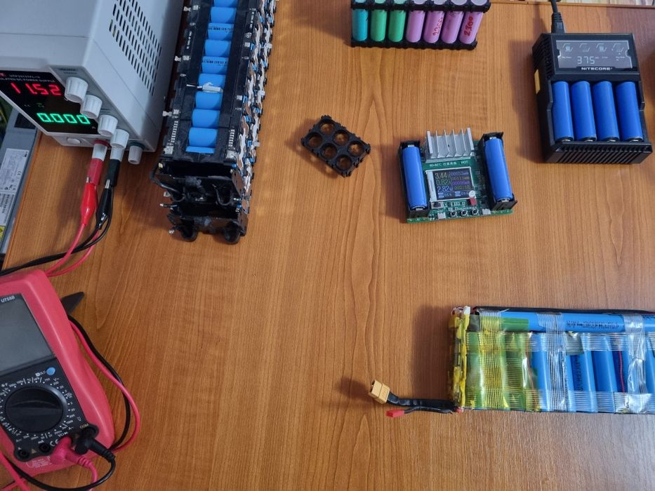 Reparatii trotinete , acumulatori Xiaomi și Kukirin.