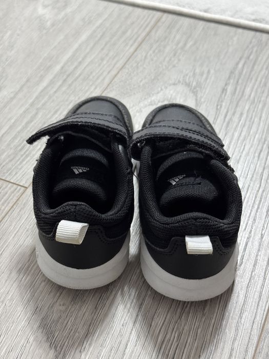 Incaltamine copii adidas