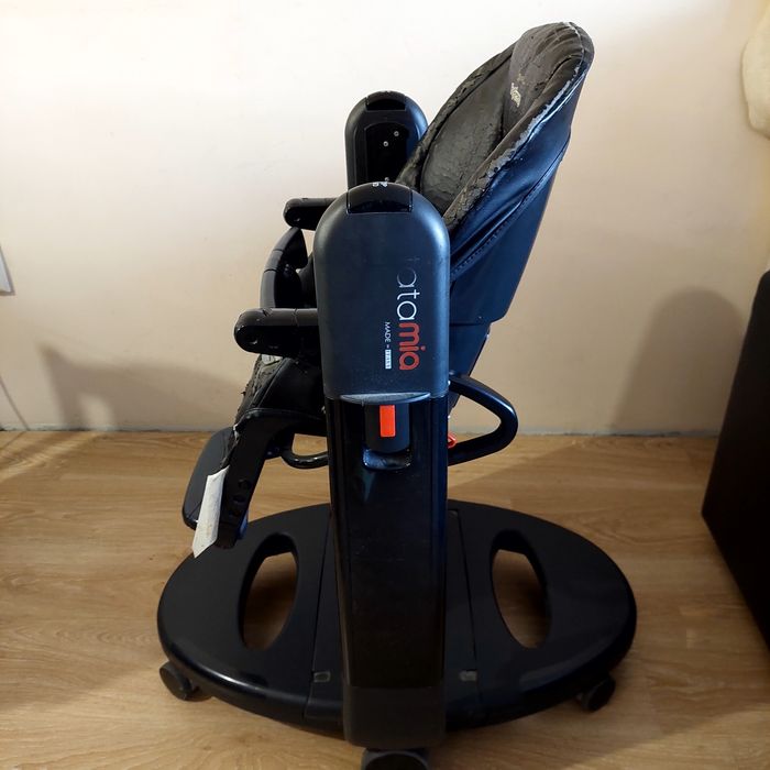 Peg Perego Стол за хранене - люлка