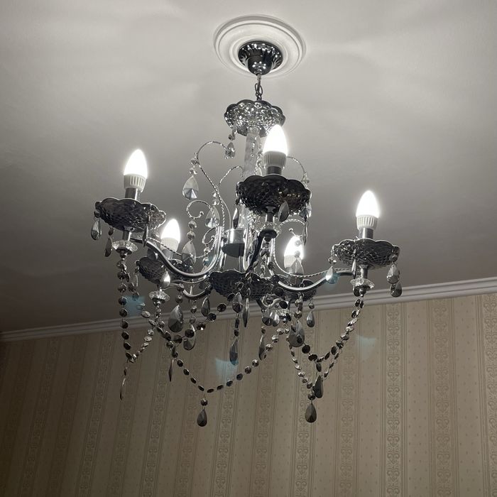 Продается люстры