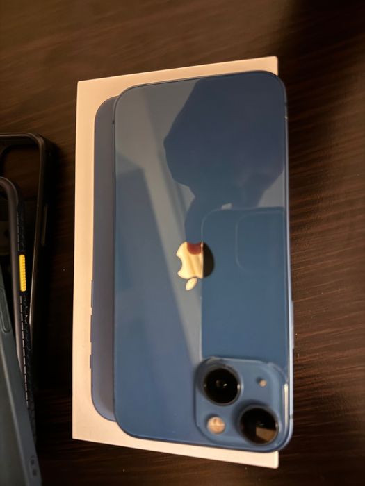 iPhone 13 mini 256GB 85% Battery Health