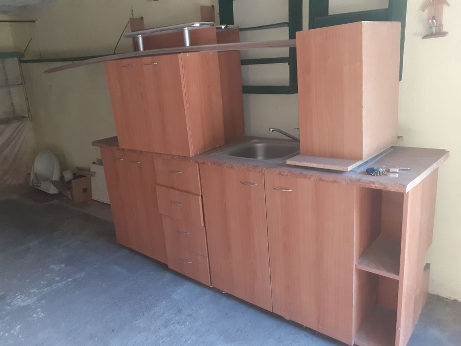 Mobilier de bucatarie in stare foarte buna, negociabil