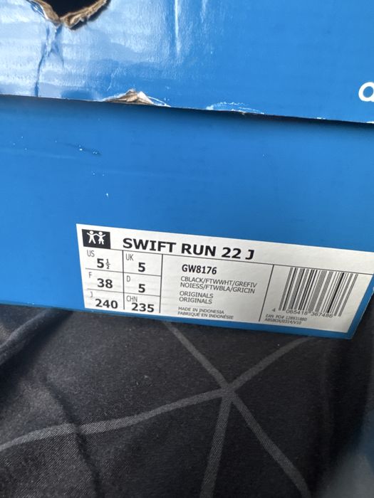 Adidas Swift Run