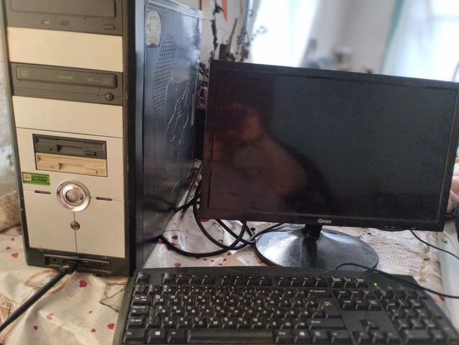 Компьютер В рабочем состоянии