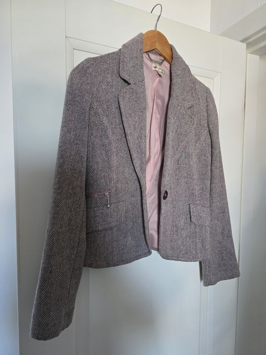 Vând sacou Mango, mărimea S.
Stare impecabila, fără defecte