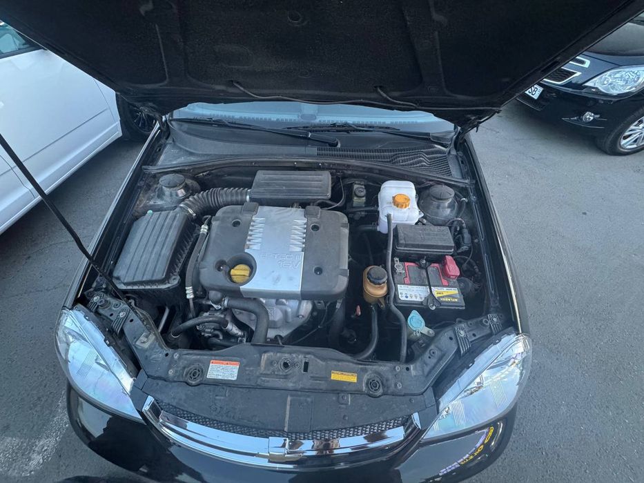 Lasetti 2011yil 3pazitsa qora lyuk bor benzinda yurgan srochna sotilad