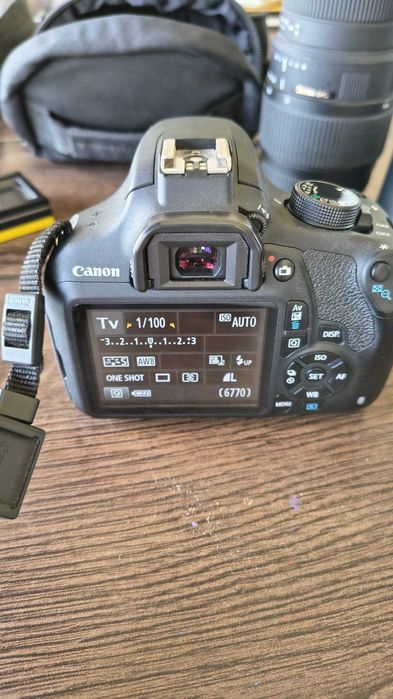 Canon EOS 1200D kit + obiectiv 70-300 Sigma
