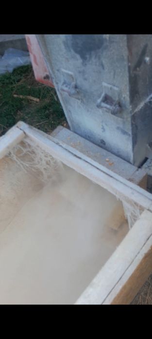 Vând moară,  motocultor și cositoare cu lama