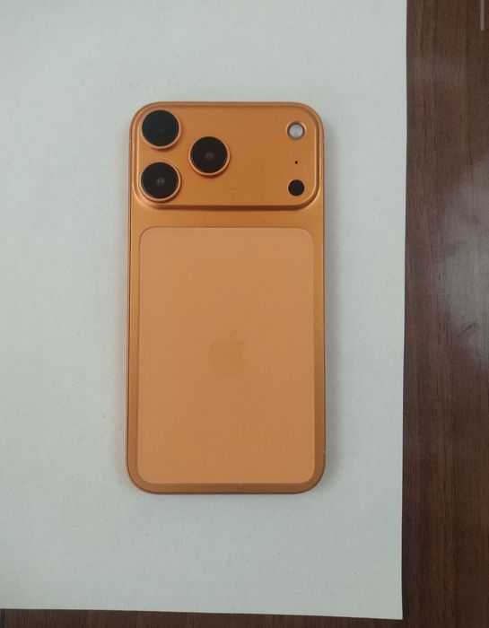 Iphone xr 17 qilingan