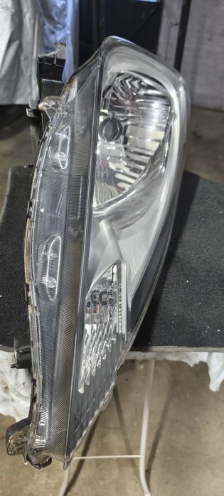 Десен фар за Honda JAZZ 3