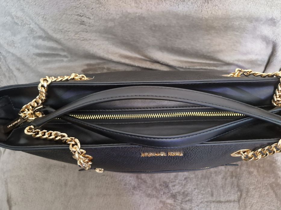 Geanta Michael Kors noua Jet Set Large Pebbled Leather