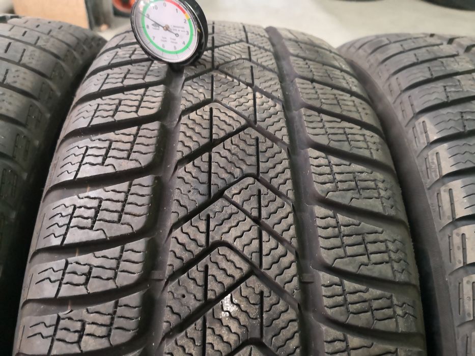 235 45 19 цола гуми като нови Pirelli