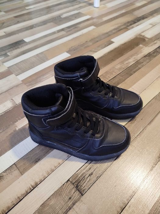 Обувки за МОМЧЕ, номер 28-32