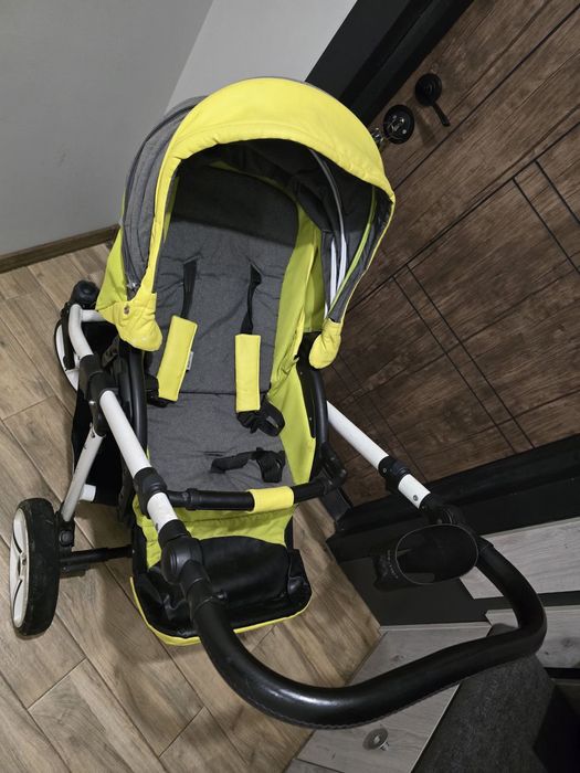 Бебешка количка в много добро състояние