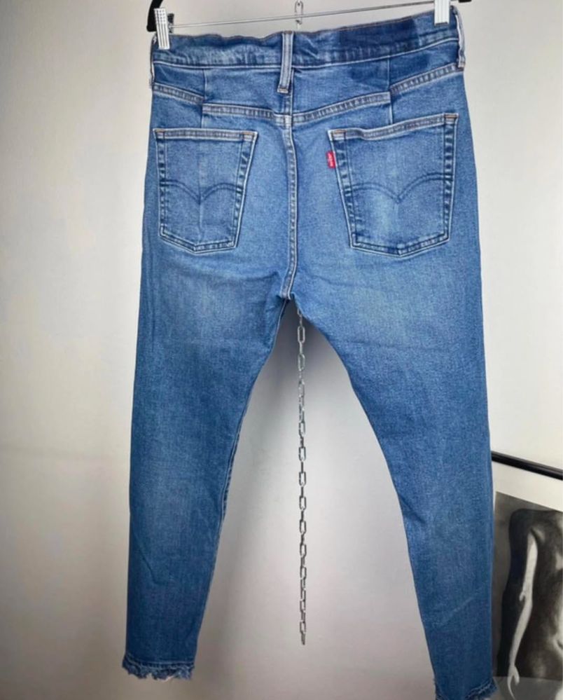 Blugi Levi’s dama