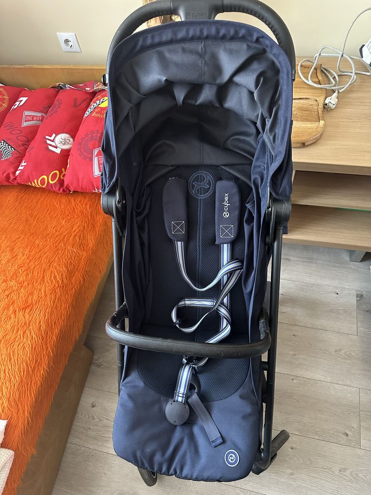 Продавам лятна количка cybex beezy dark blue
