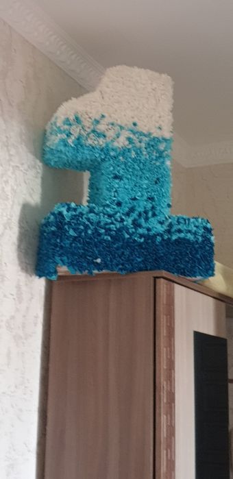 Продам цифру один годик