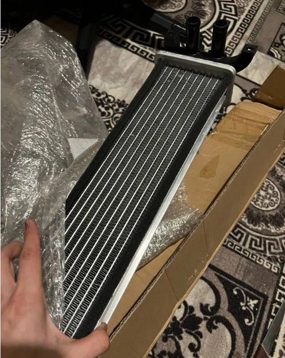 Продам новый радиатор интеркулера на Chery