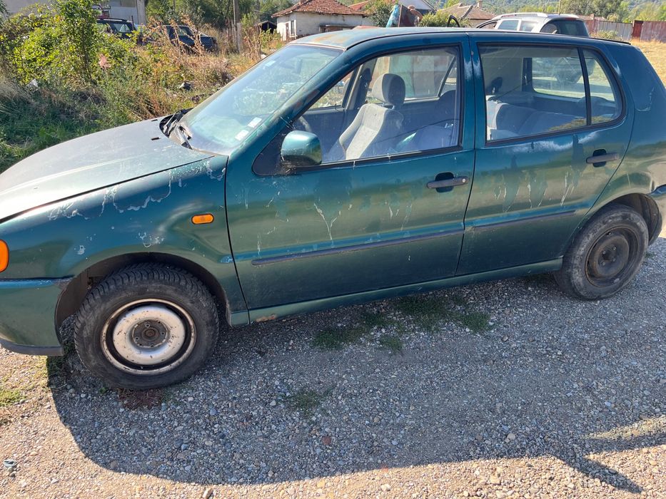 Поло 1.6 На части