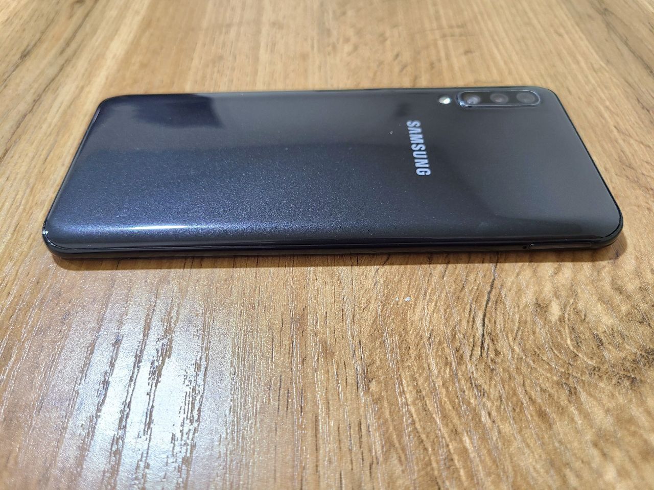 Samsung Galaxy A50 Aybi yoq