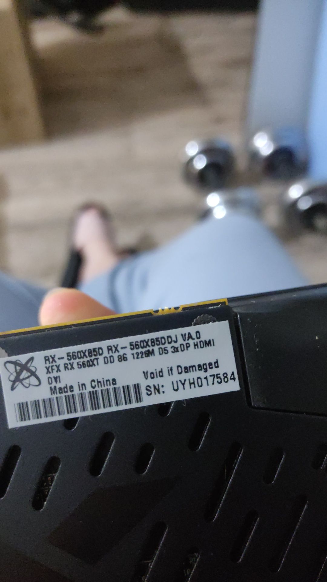 Продаю видеокарту XFX RX560 XT 8GB
