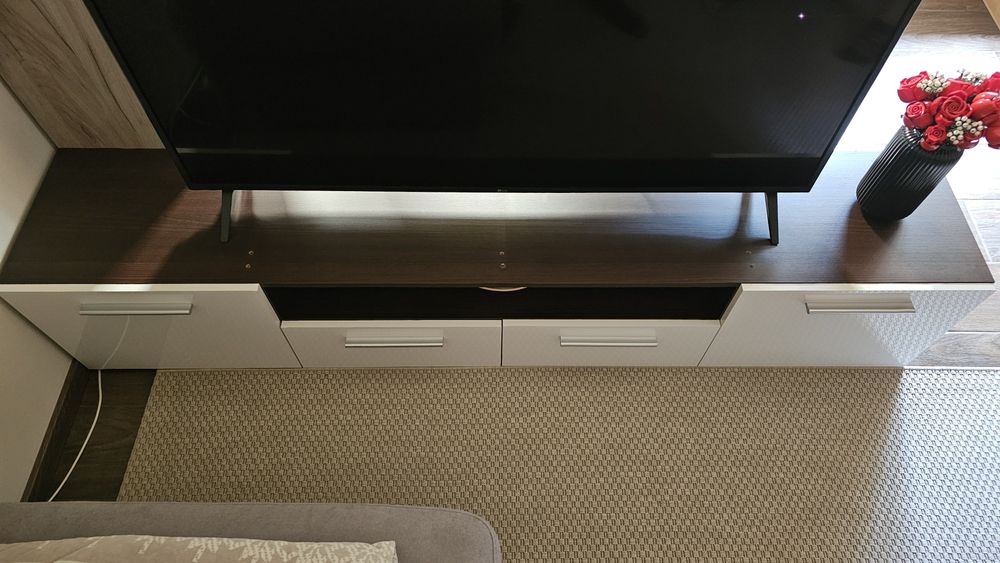 Comoda TV Sufragerie