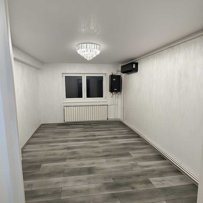 De vanzare Garsoniera Lacramioarei