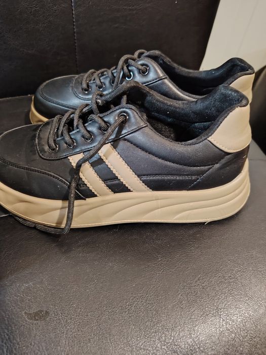 Дамски кецове в перфектно състояние