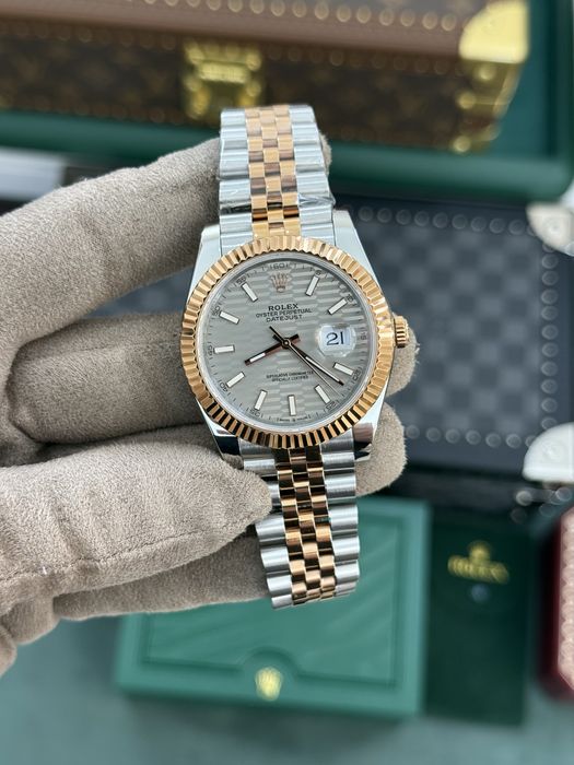 Rolex Date-Just 41mm Rose Gold
