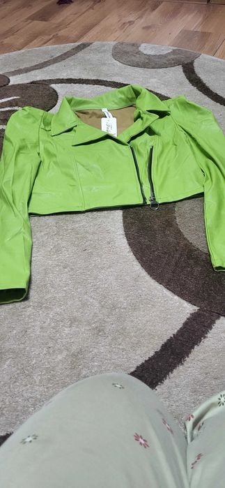 Vand geaca imitatie piele verde scurta