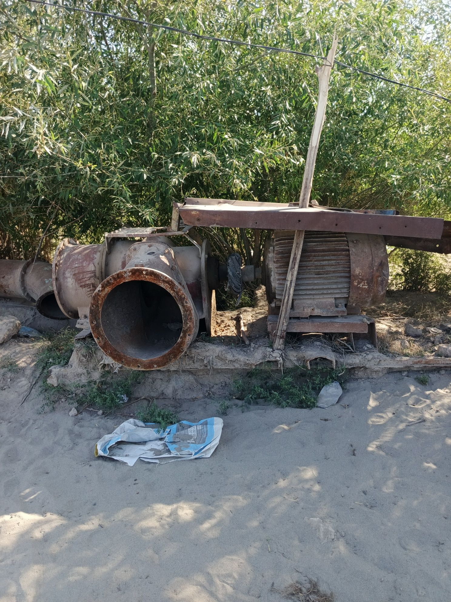 Алтай насос сотилади.75квт/1000об/мин заводской обмотка трубалари бор