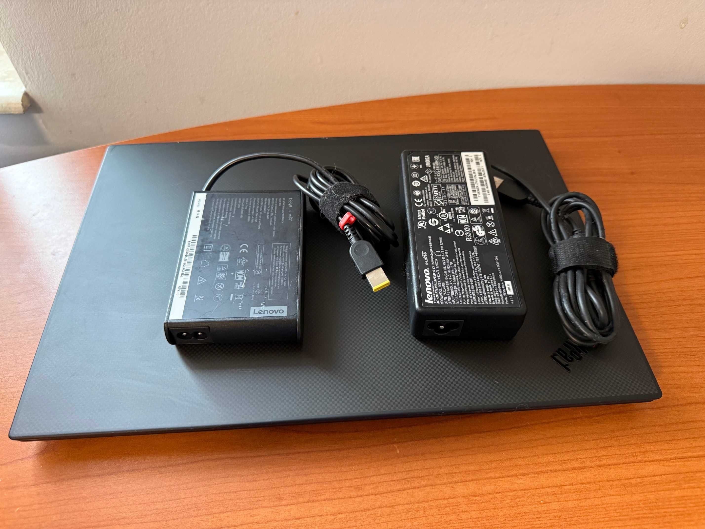 Лаптоп LENOVO P1 Gen2 i9-9880H,64GB RAM, 512GB NVME SSD, OLED 4K Intel