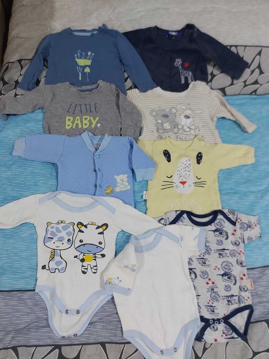 Продавам бебешки дрехи !