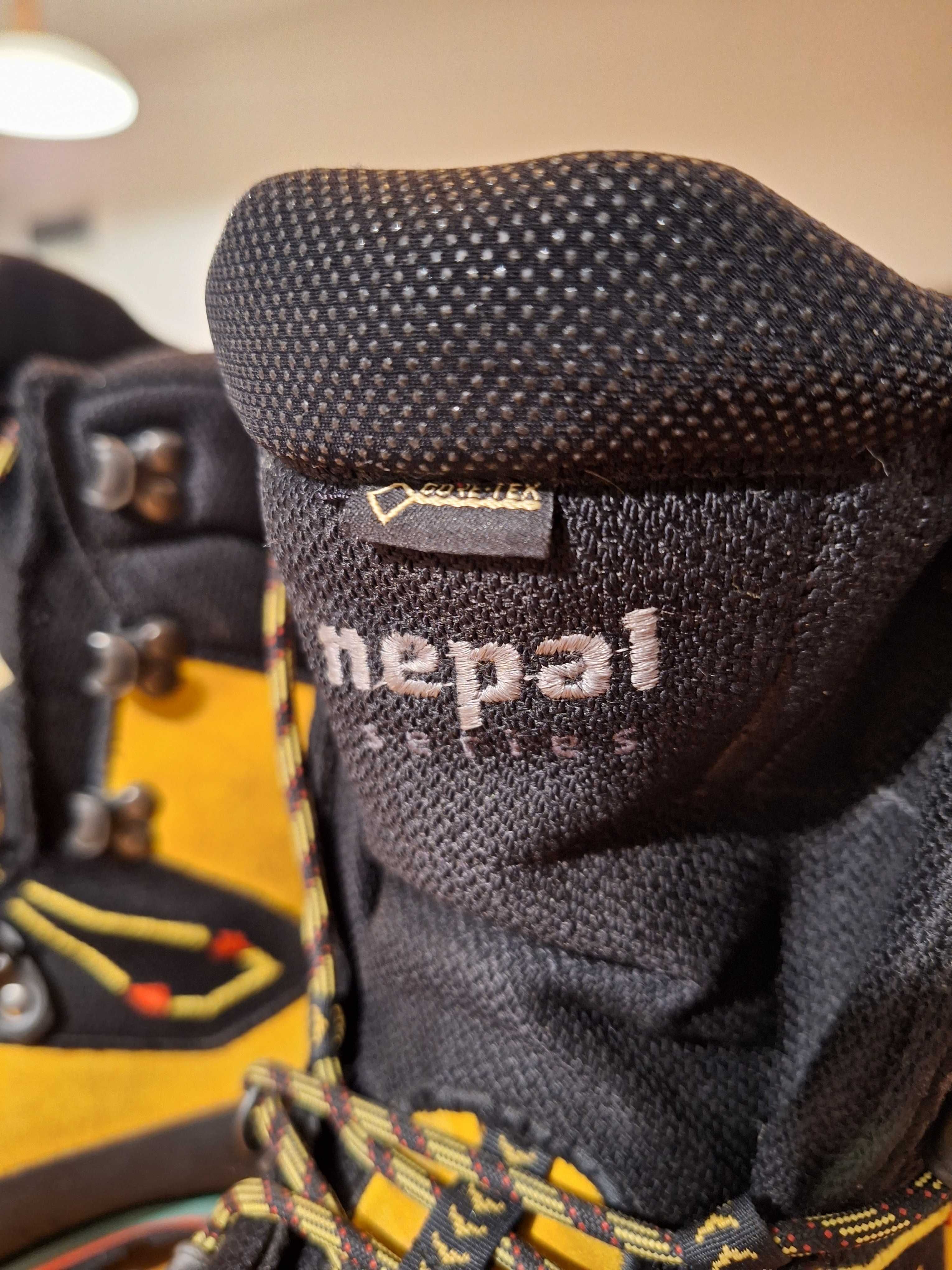 La Sportiva Nepal Evo Gtx  nr42 - Bocanci aplinism tehnici