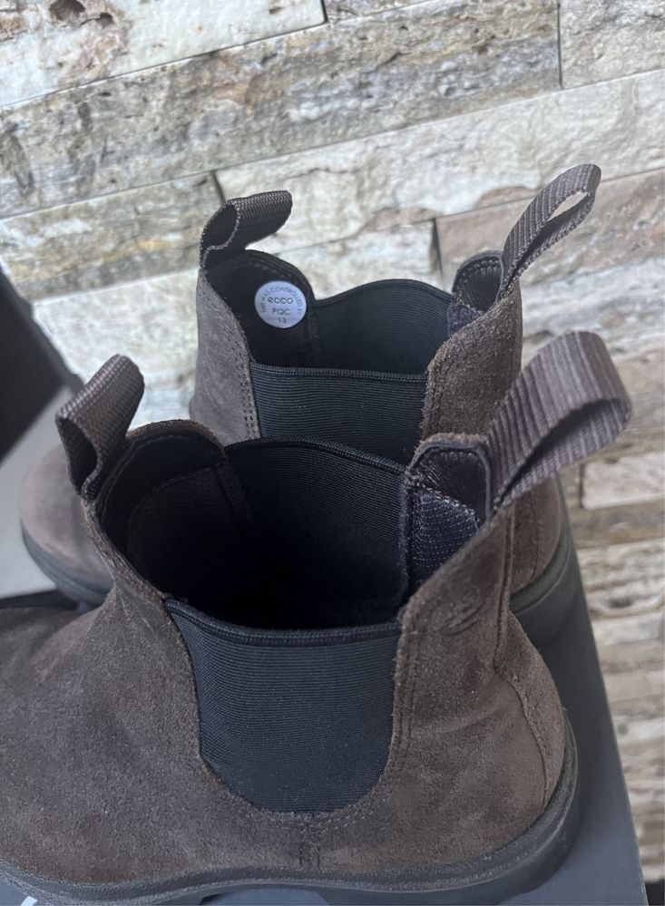 Ghete/ botine piele intoarsa - ecco maro 39