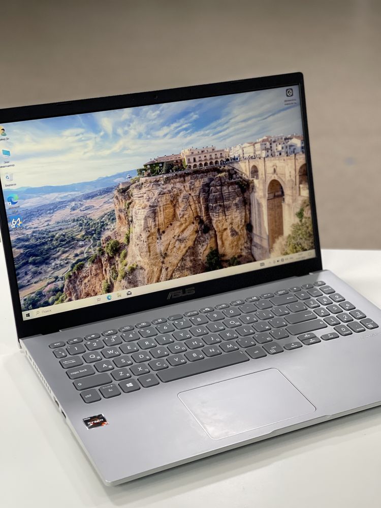 Продается ноутбук Asus M509