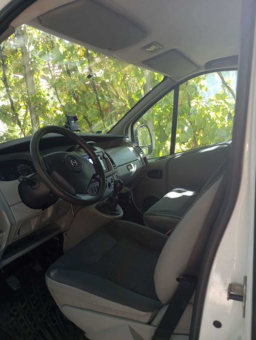 Vand opel vivaro 2.0  cdti tel