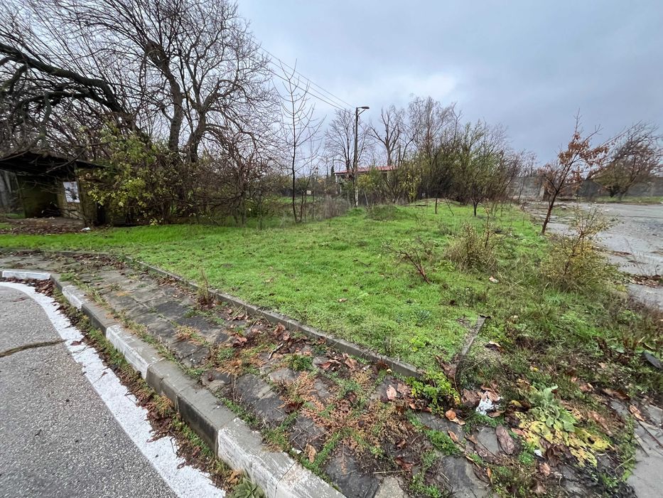 Предлага се изключително атрактивен имот