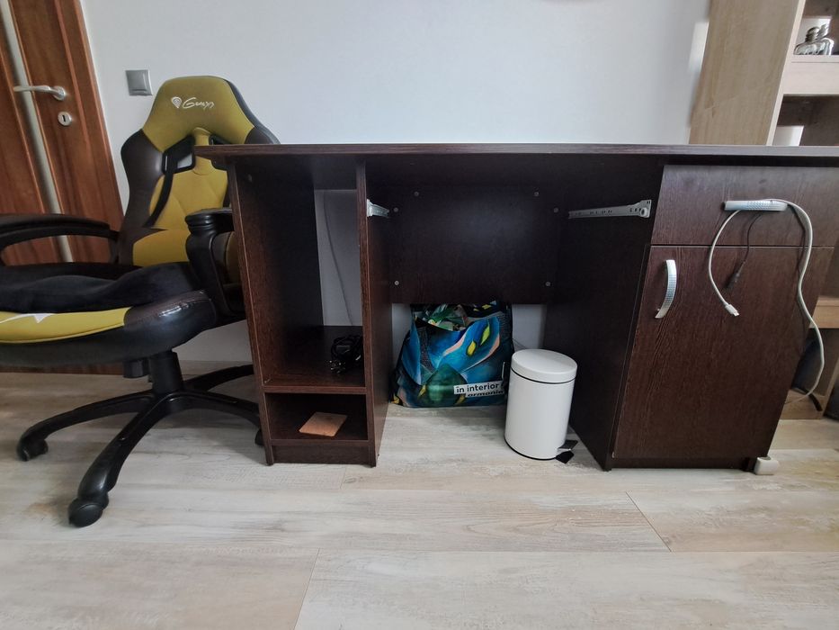 Birou si scaun de birou