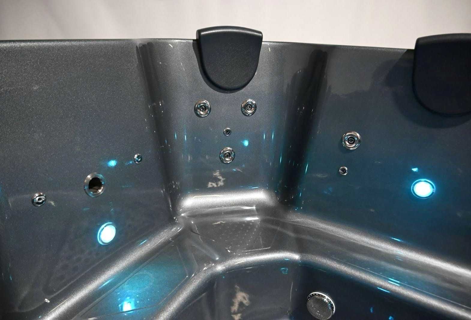 Ciubar tip jacuzzi mobil de inchiriat
