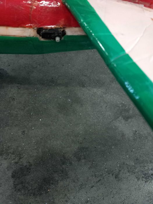 Aeromodel RC confectionat manual