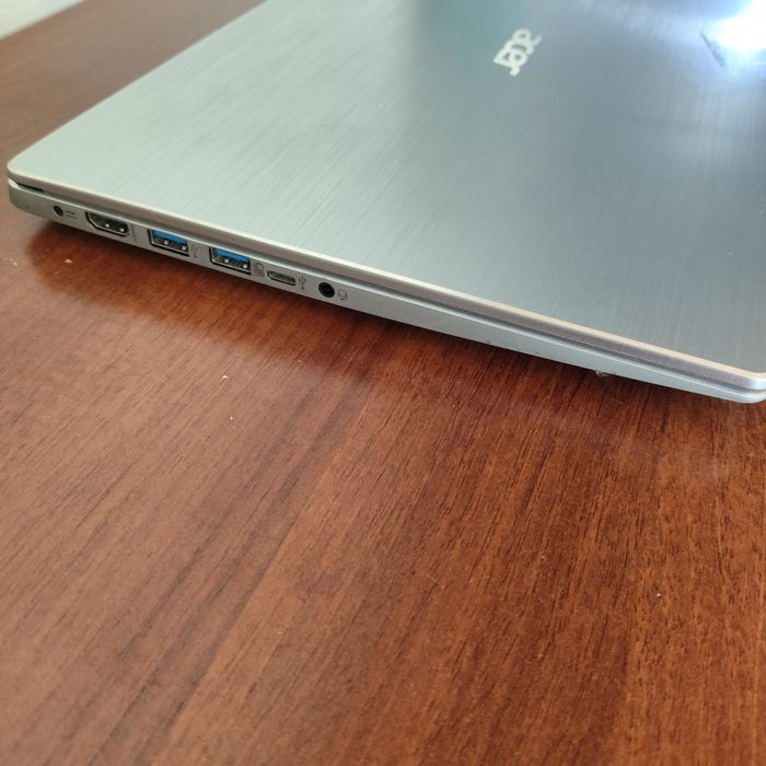 Ноутбук Acer Switch 3, Intel core i3