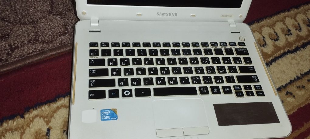 Samsung netbook xolati zo'r