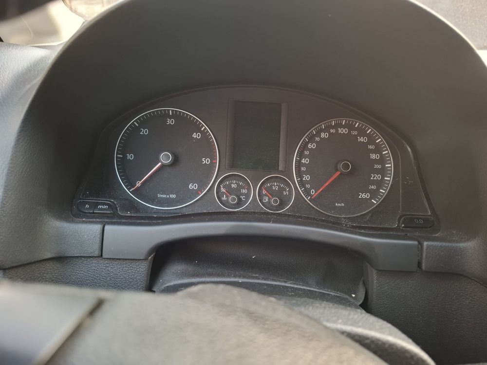 Vand golf 5 plus DSG cititi cu atentie descrierea!!!