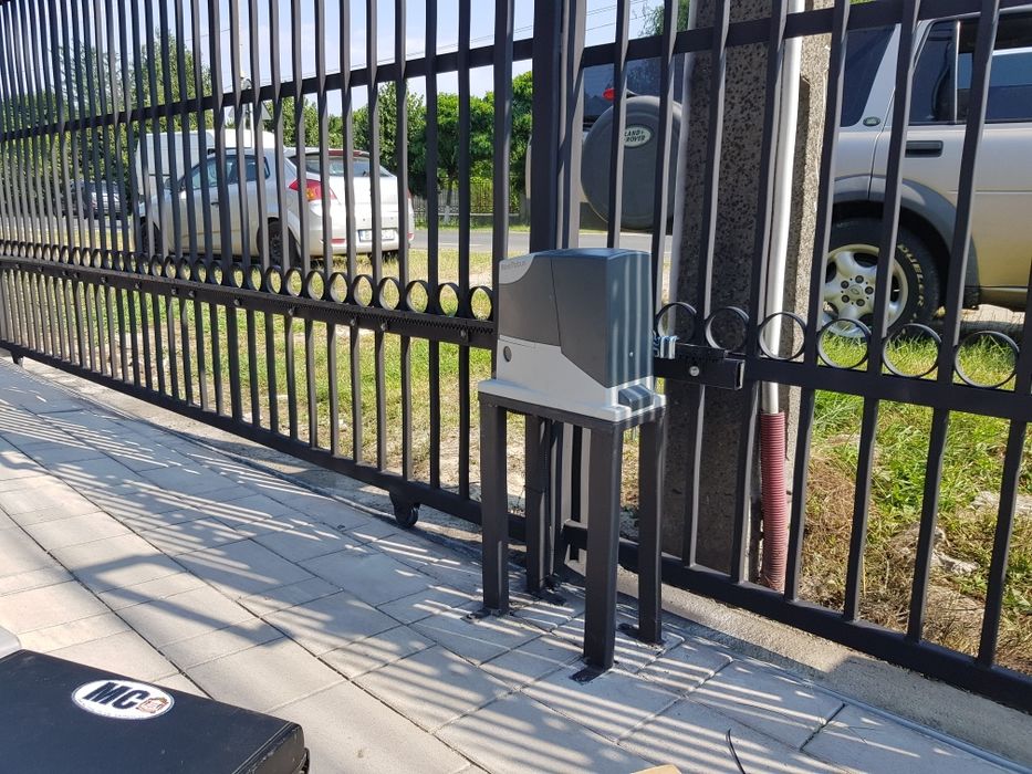 Porți   garduri  reparatii și automatizări