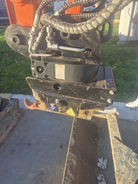 Vand cupla rapida rototop cu 200 ore de funcționare