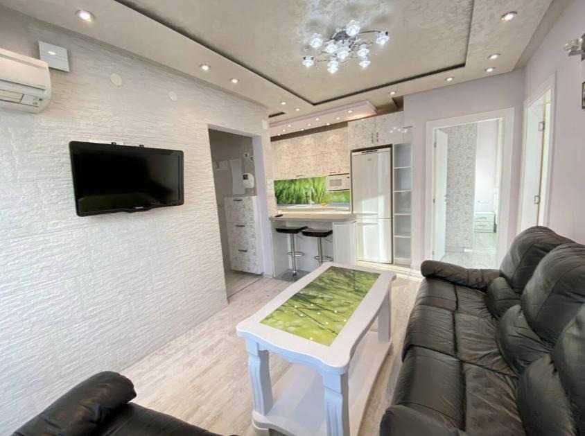 Продава се Тристаен апартамент в София, Надежда 1 - 90 кв.м за 1556 €/кв.м - Снимка #1