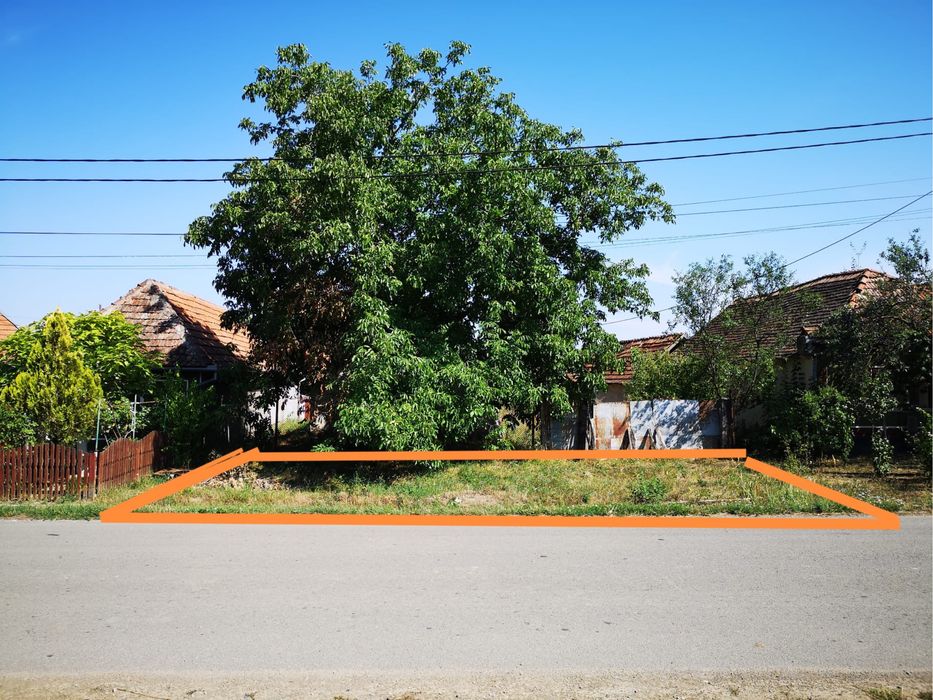 Teren intravilan cu casa