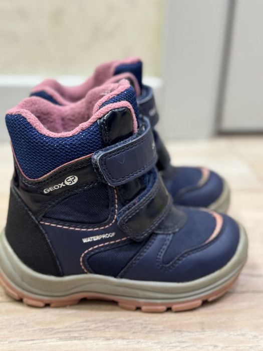 Сапоги детские на девочку Geox, 24 размер